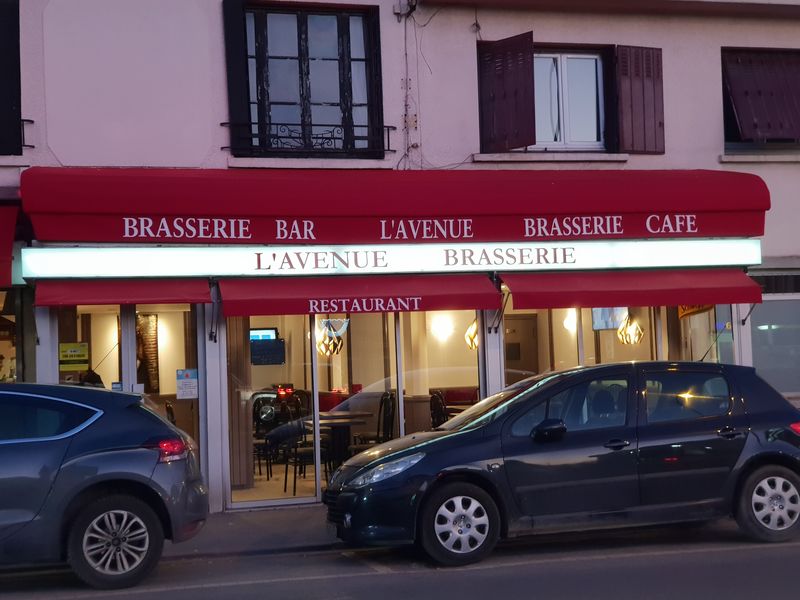 Brasserie restaurant pour déjeuner à Pontaul Combaut, soirée, location de salle, anniversaire, mariage, soirée à thème