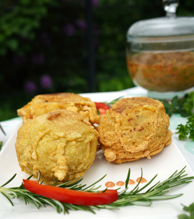 Paparellena. / 3,00€
Gefüllte Kartoffel mit Fleisch und Gemüse.