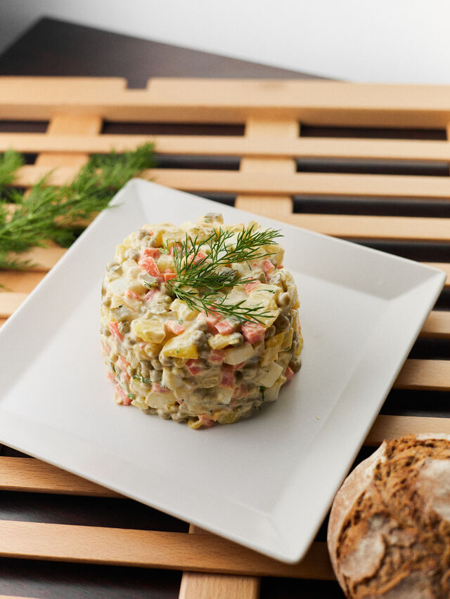 Olivie (Vegetarisch oder mit Fleisch)