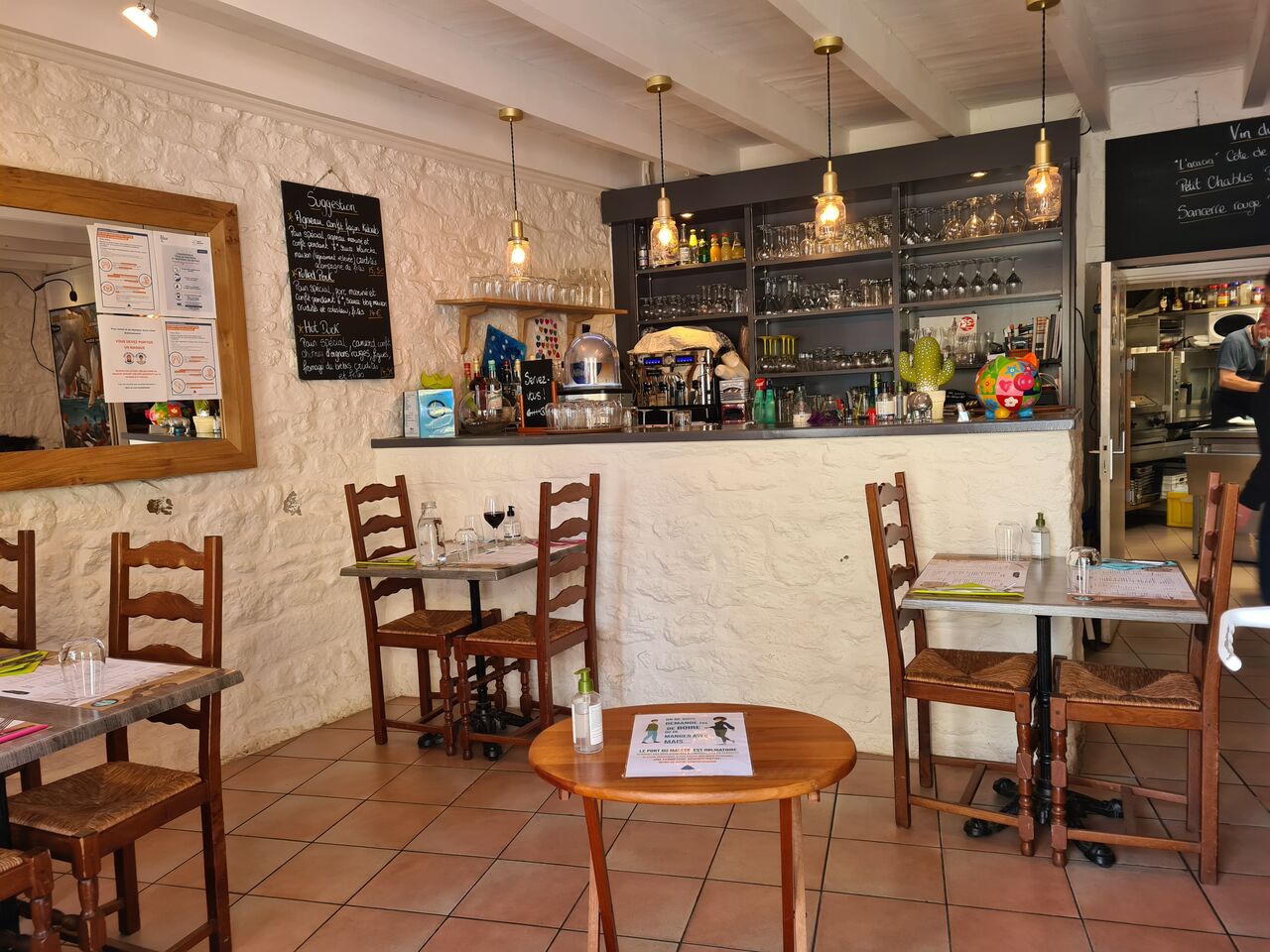 interieur salle et cuisine