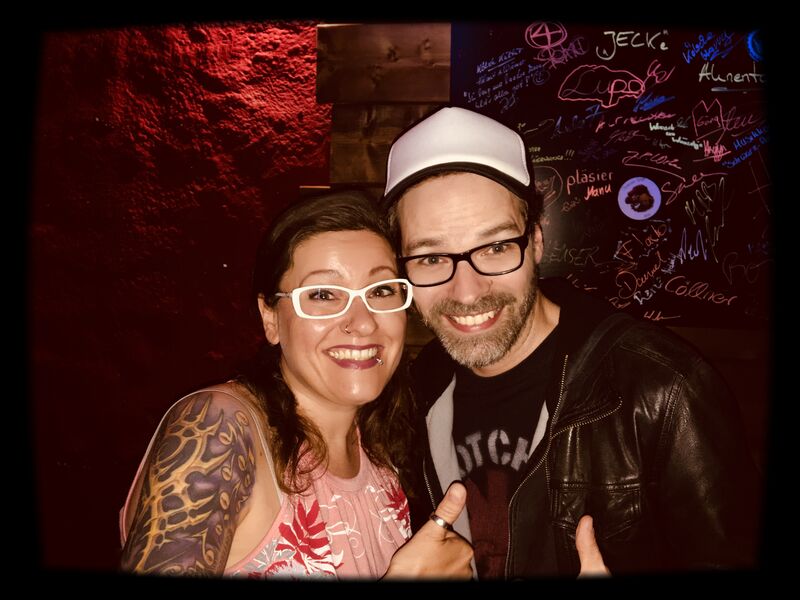 Auch kölsche Musiker (hier Ena von Kasalla) kommen gern vorbei.