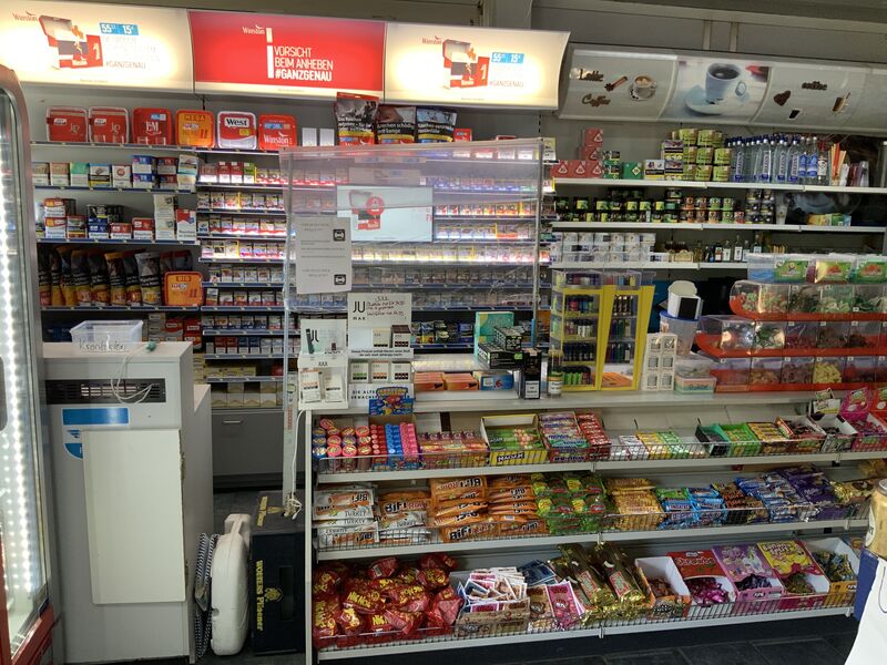 Tabakwaren und Zubehör