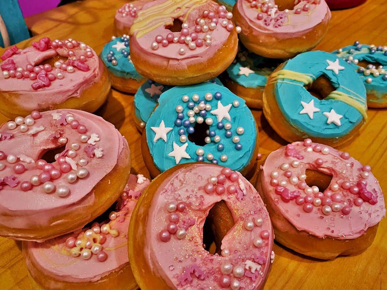 les donuts personnalisés, anniversaire, baby shower etc..