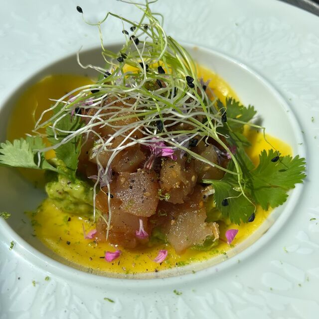 Tartare de Thon, Guacamole & Mangue