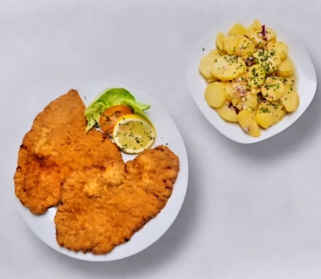 Hühnerschnitzel mit Kartoffelsalat