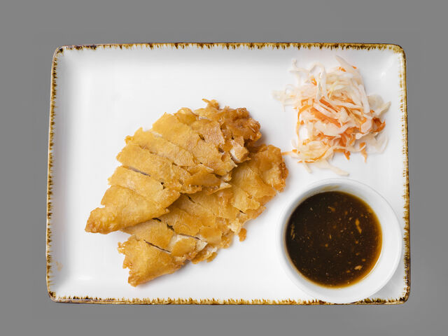 29 Voňavé a křehké kuře s rýží a omáčkou 