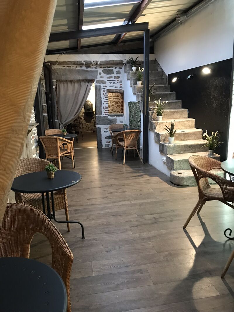 Notre salle pour les privatisations pour vos anniversaires départ retraite baby shower etc...