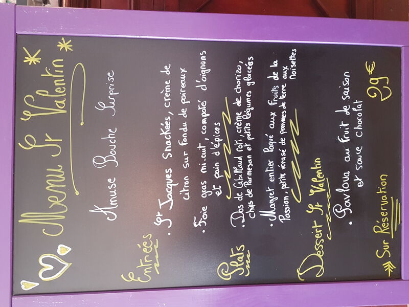 Menu St Valentin...sur réservations sur le site ou tel..04 99 43 52 44 ou
06 32 36 80 52...