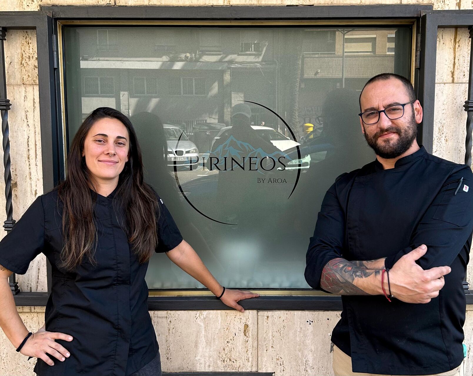 Marta Viana y Juanra Aineto toman el relevo de Paco y Tere para seguir haciendo felices a sus fieles comensales y propulsar el panorama gastro del barrio