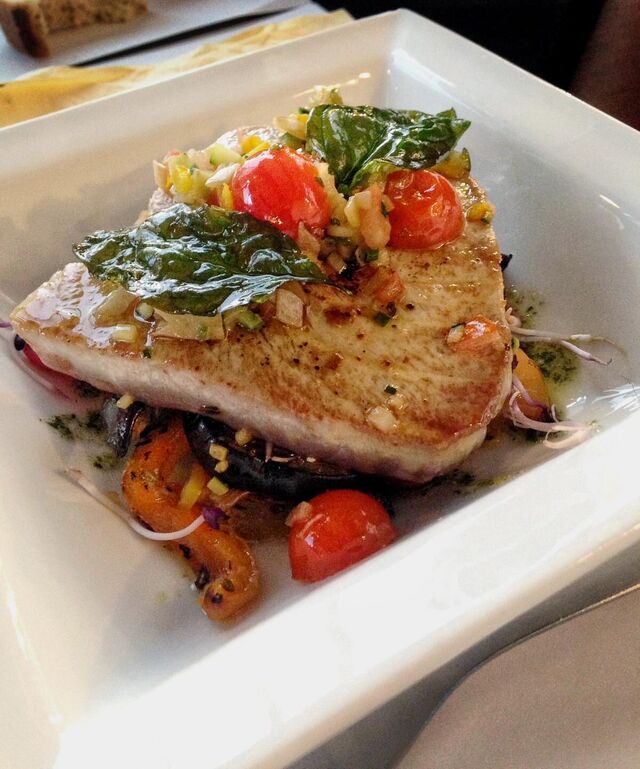 Minute de Thon Grillée, Légumes de Saison