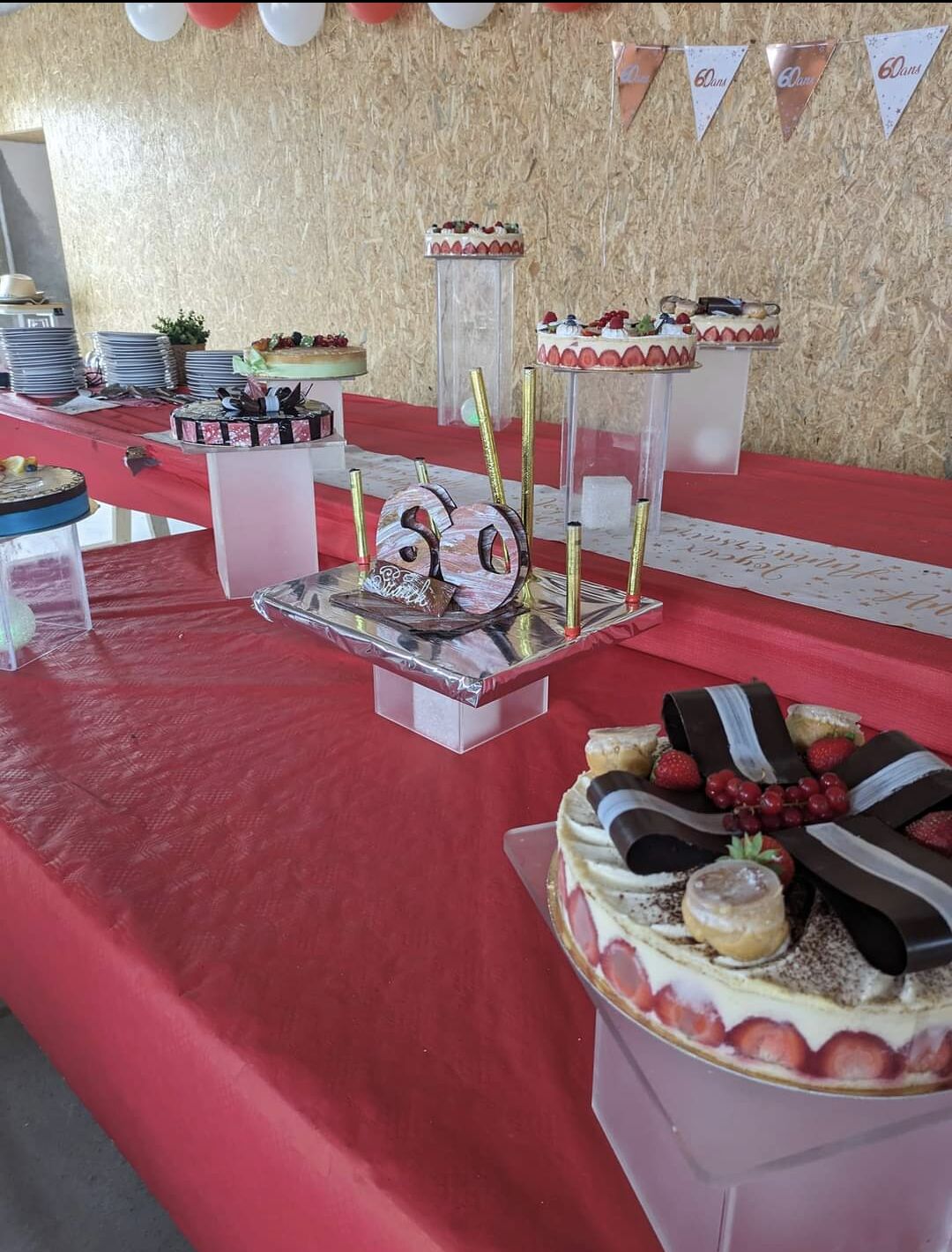 Réception anniversaire 10 entremets et nombre en chocolat