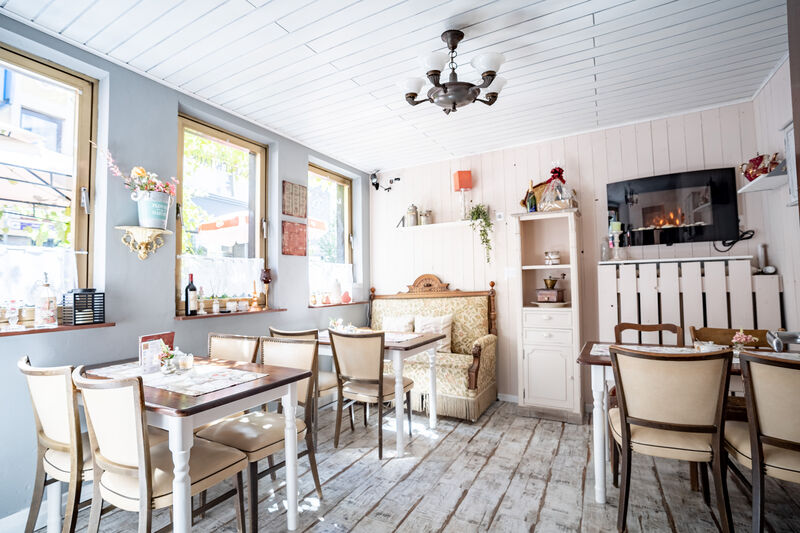 In unserem Kaminstübchen können kleine Gruppen ungestört feiern