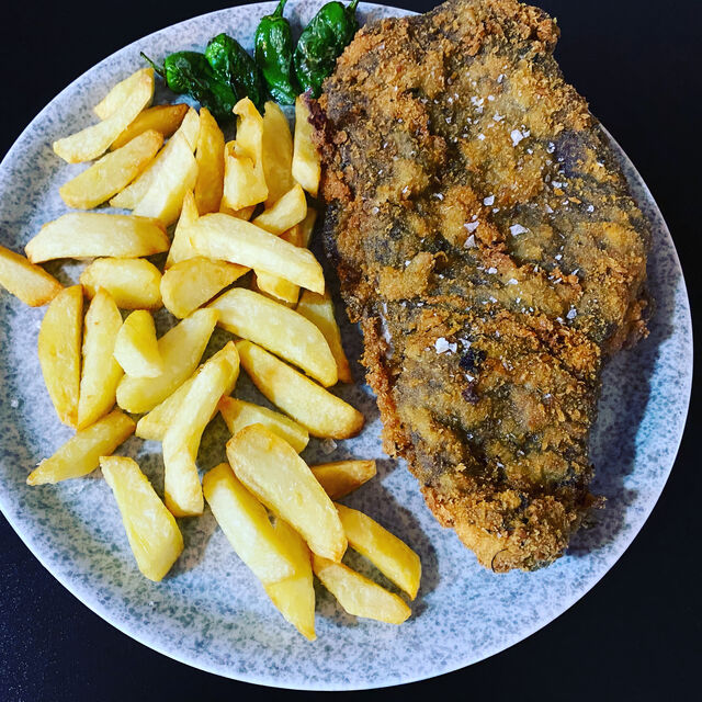 Cachopo de ternera c/ jamón ibérico y queso currado.