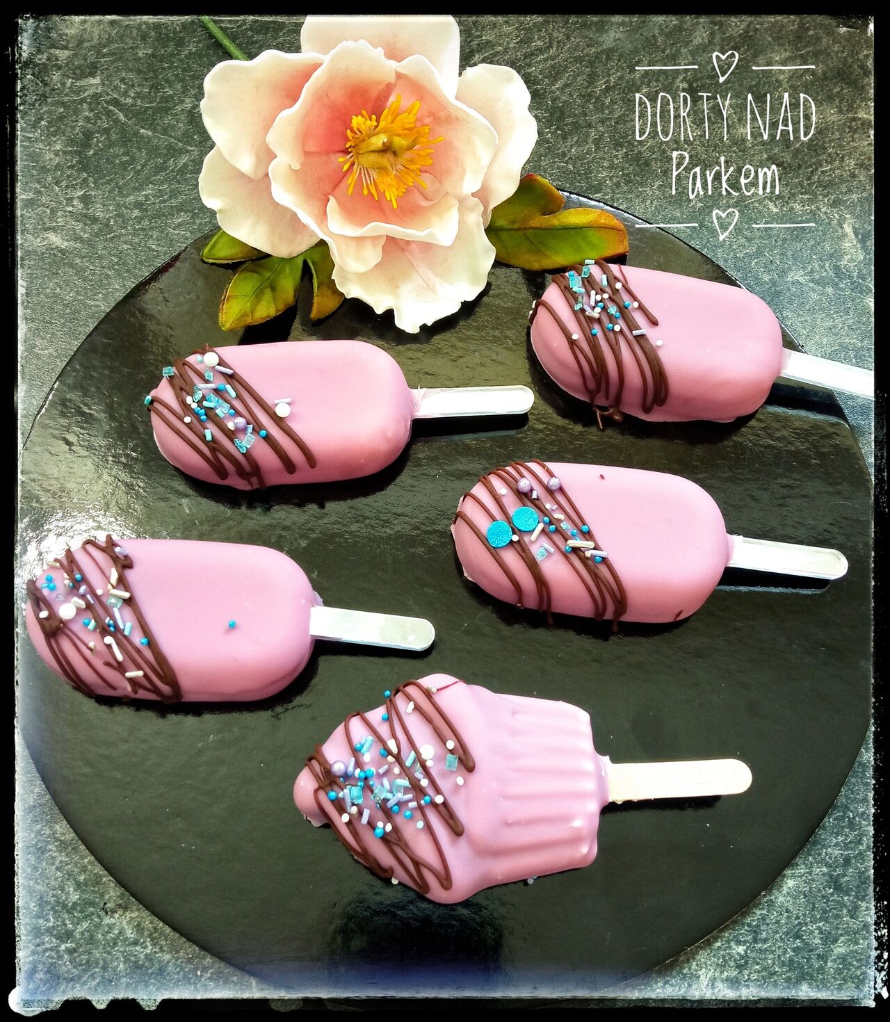 Mini nanuky višňové