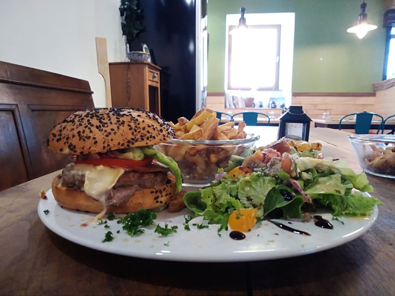 Le fameux burger des montagnes ! Maison et authentique ! A tester sans hésiter 