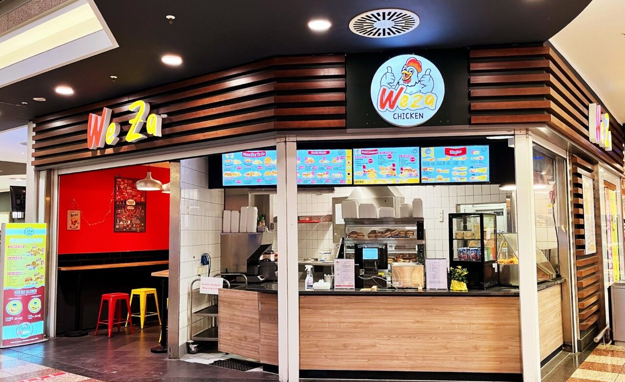 Herzlich Willkommen in Harburg (Eingang Marktkauf Center)