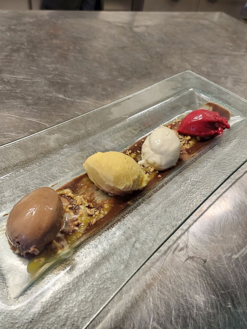 L'assiette de sorbets et glaces maison