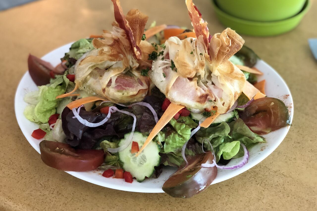 Salade de chèvre chaud