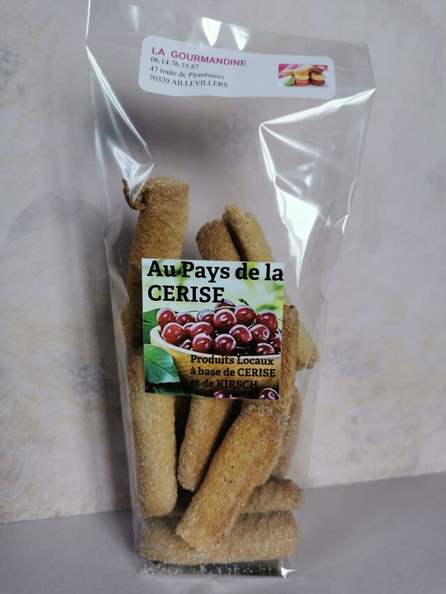Biscuits secs Cerise 120g 4.85€ Biscuits sans sel à base d'huile d'olive et de liqueur de Cerises faite maison. 