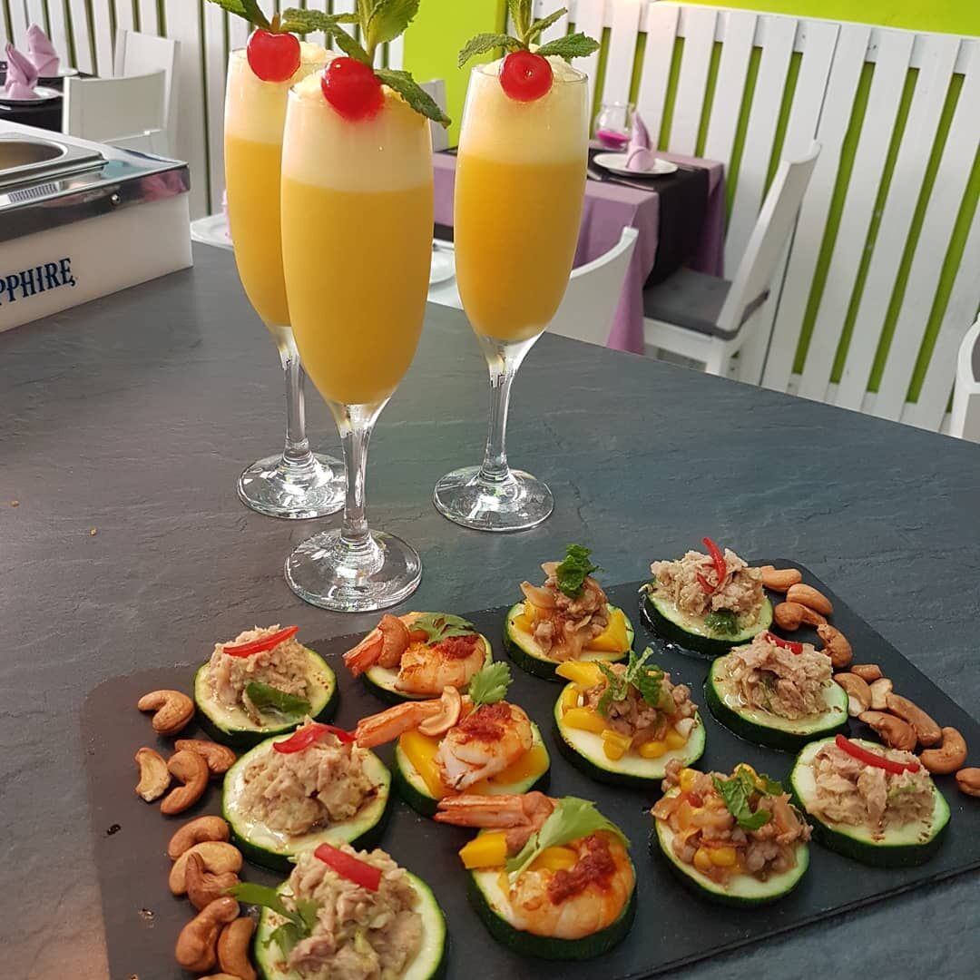 APERITIVOS THAI & CÓCTEL MIMOSA
