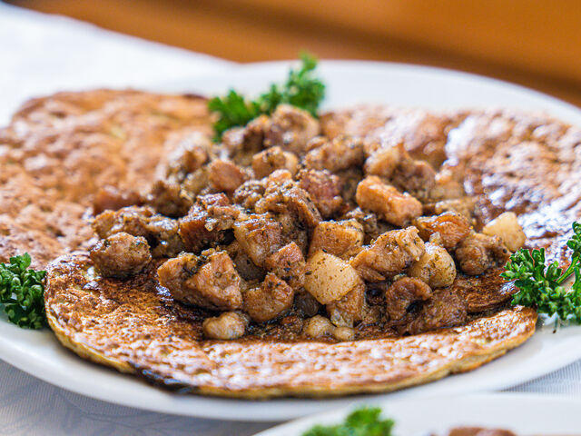 PLACKI ZIEMNIACZANE Z BLACHY Z WYRZOSKAMI