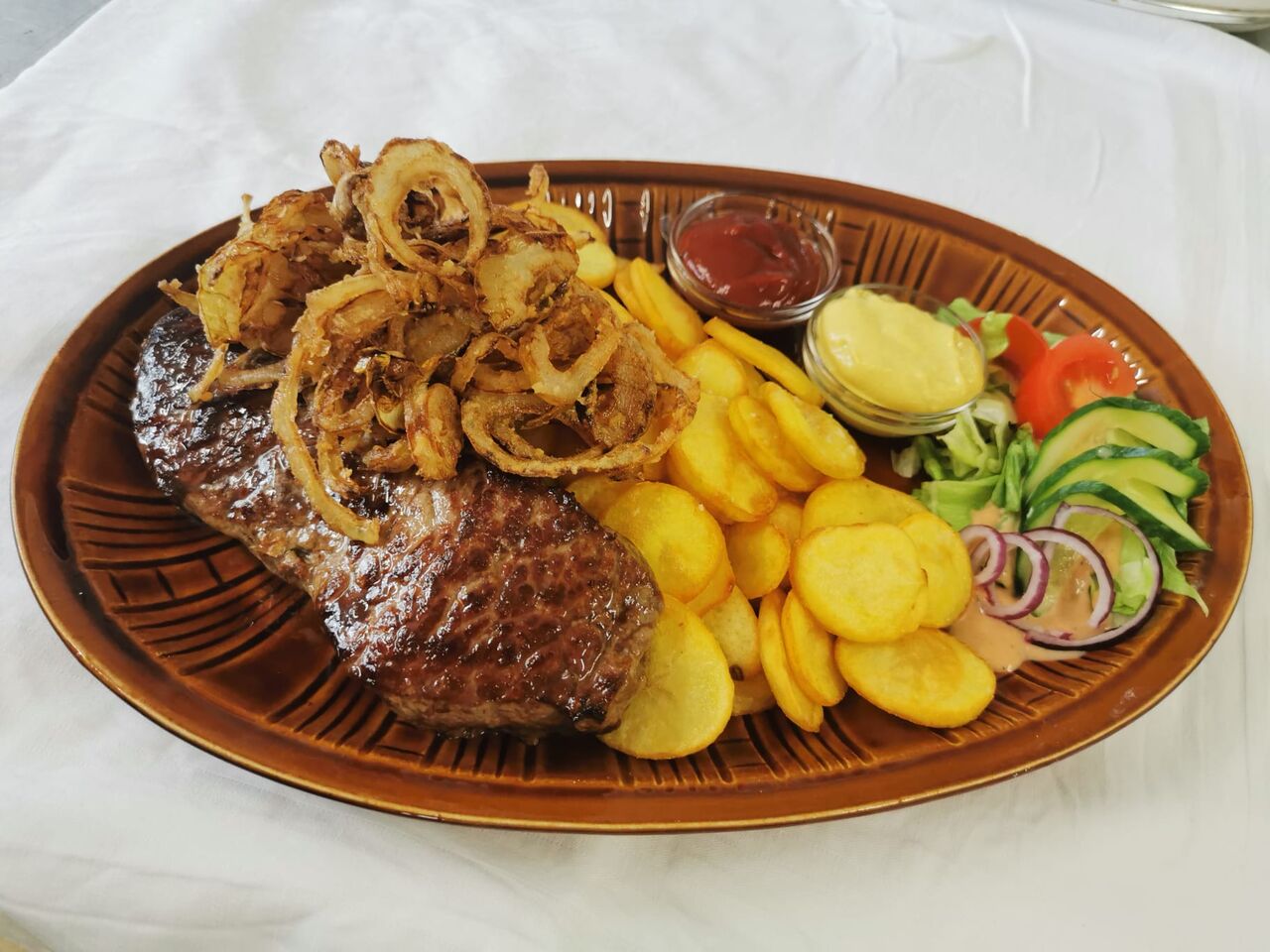 Rumpsteak mit Knoblauchkartoffeln 