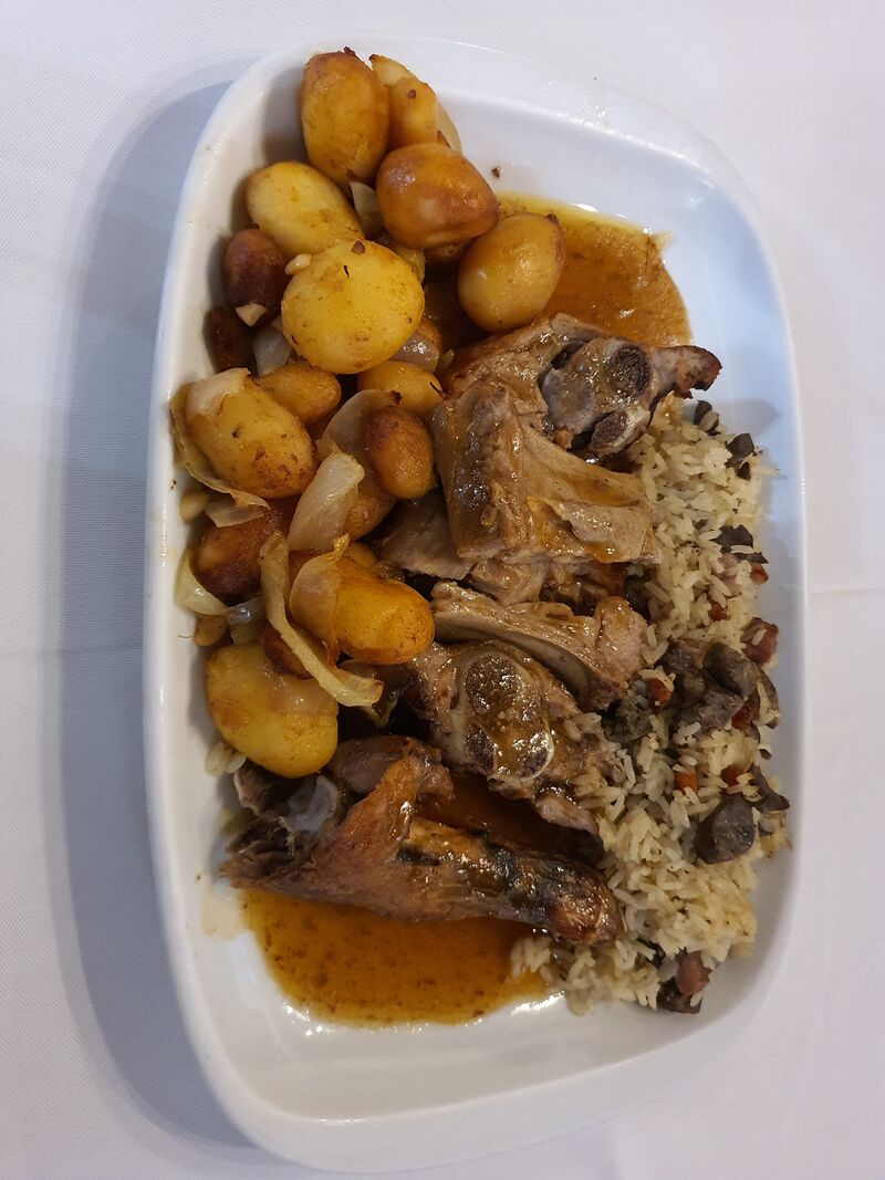 CABRITO À PADEIRO