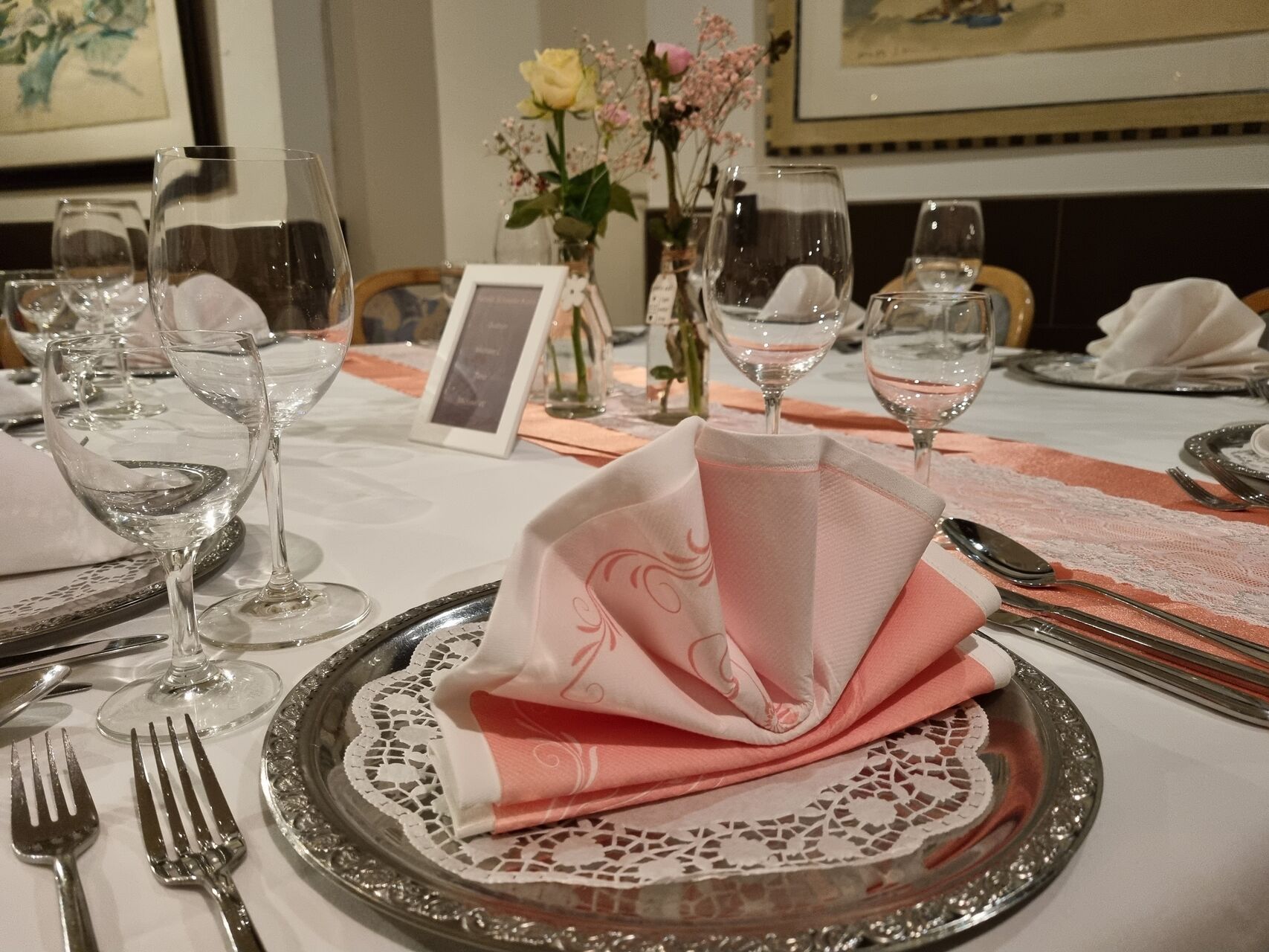 Liebe Gäste und Freunde unseres Hauses,