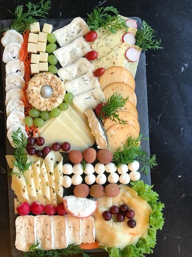 Frühstücksbuffet Käseplatte