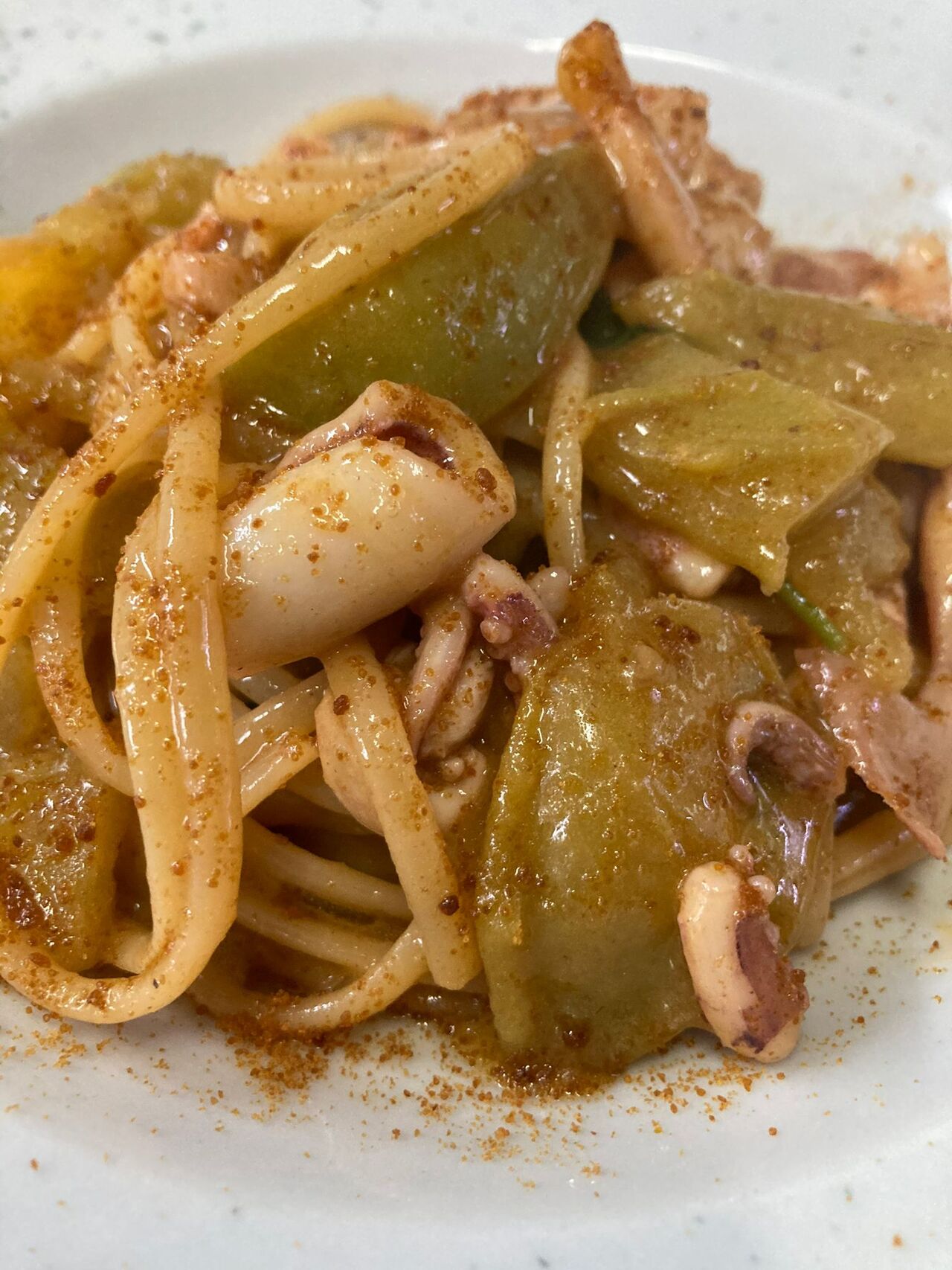 Linguine gamberi calamari e bottarga 