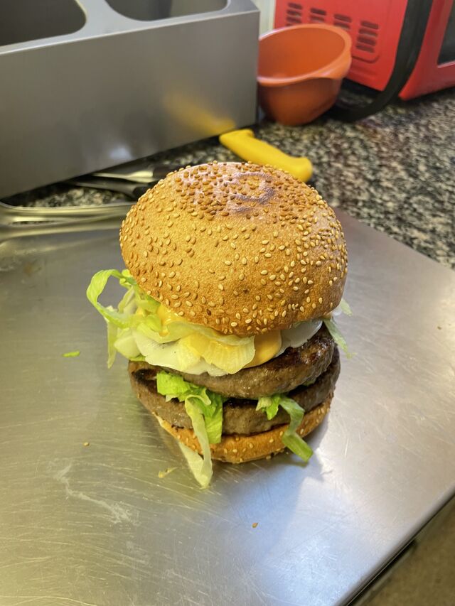Hamburger doppio!