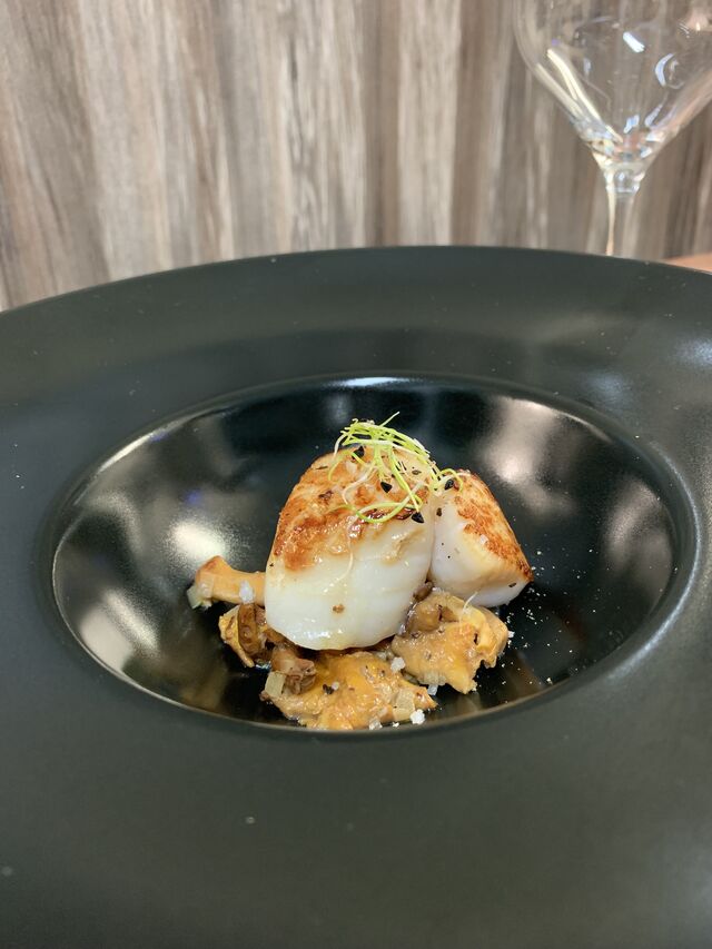 Le Velouté de Potiron, Saint Jacques et Girolles
Avant ...