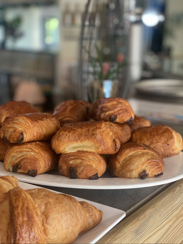Pain au chocolat également disponible sur réservation.