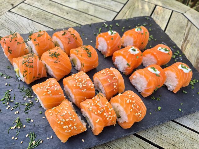 La Salmon roll lovers (18 pièces) / 20 €
