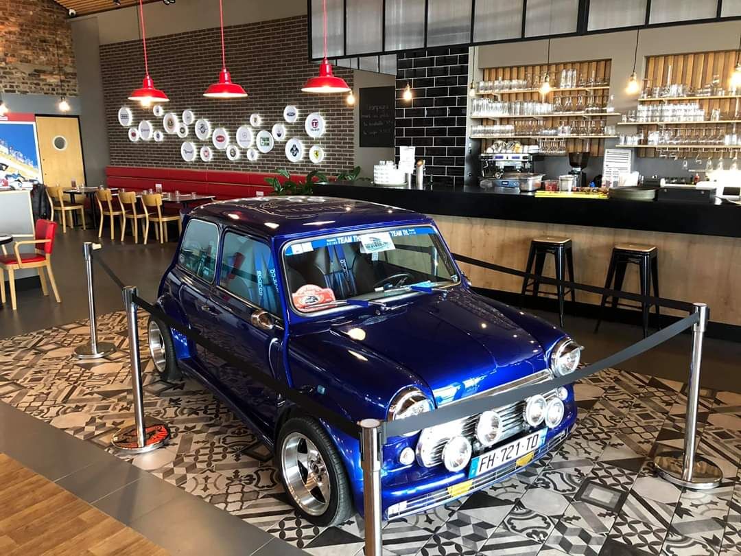 AUSTIN MINI. Merci à Gilles pour le prêt de sa Mini du Club Austin Mini Reims !