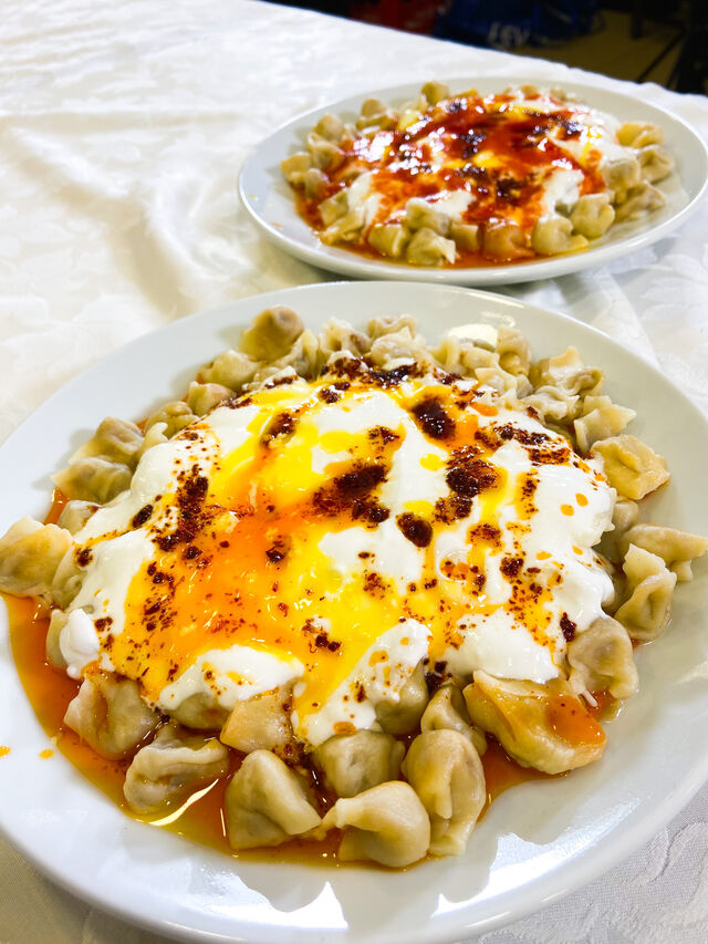 Bakırköy'ün en eski, en iyi ve en meşhur mantıcısı. Kalitemiz ve lezzetimiz 28 senedir hiç değişmedi. #KöyümMantıEvi