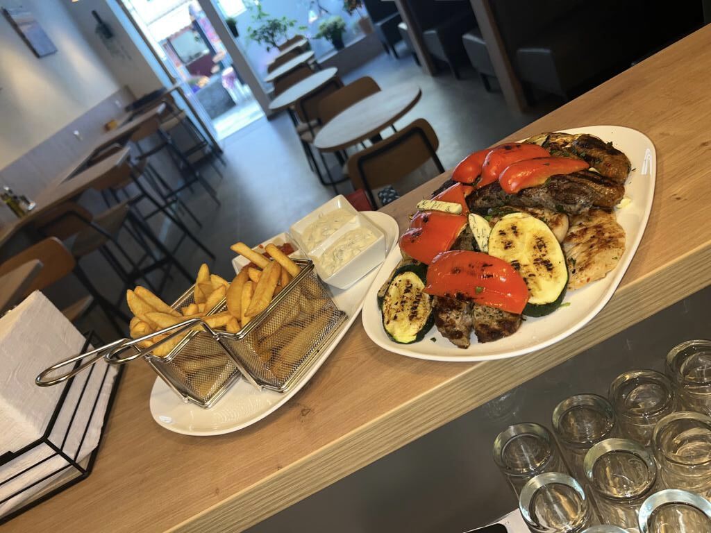 Bistro In Der Nähe Jetzt Geöffnet vesnas-bistro.metro.bar