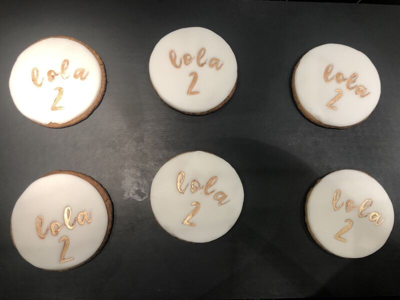 Biscuits sablés personnalisés .