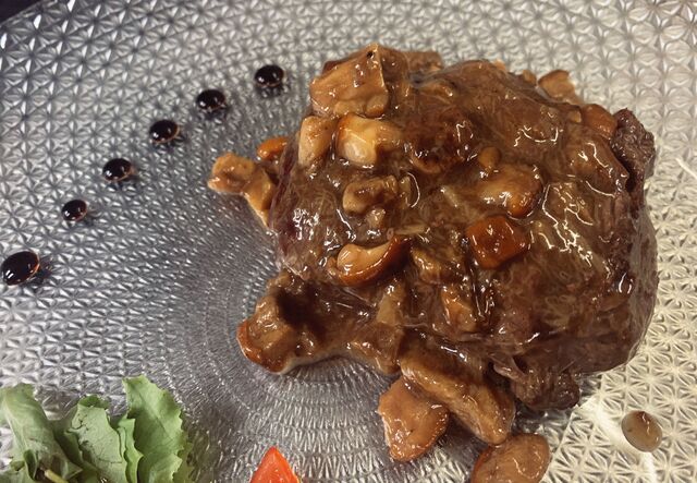 Filetto di Manzo con Funghi Porcini