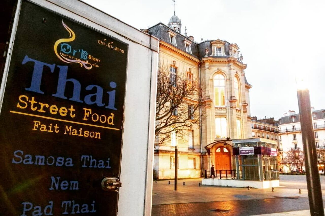 Parvis Hôtel de ville d'Asnieres sur Seine