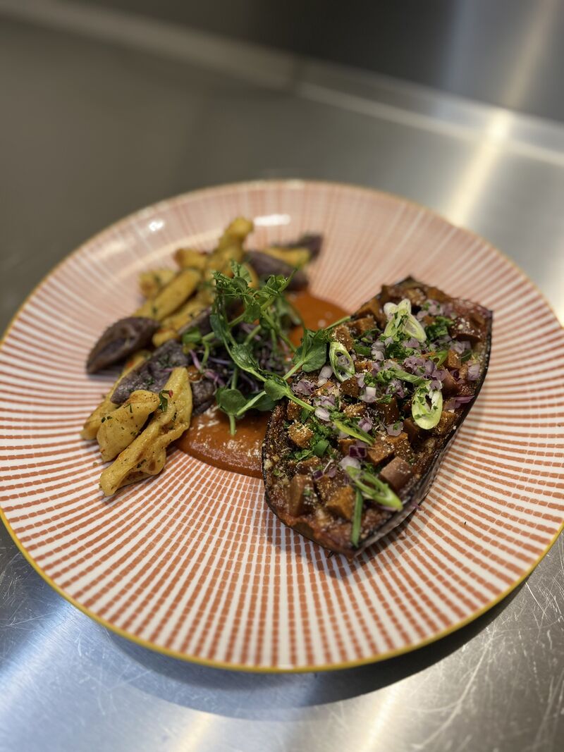 Gnocchis à la carotte, aubergines farcies aux seitan 