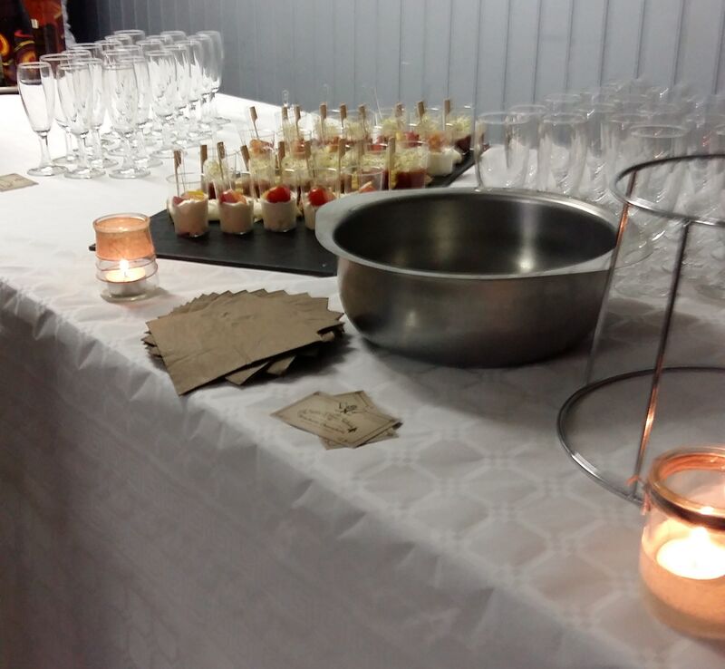 Présentation d'un cocktail de mariage.