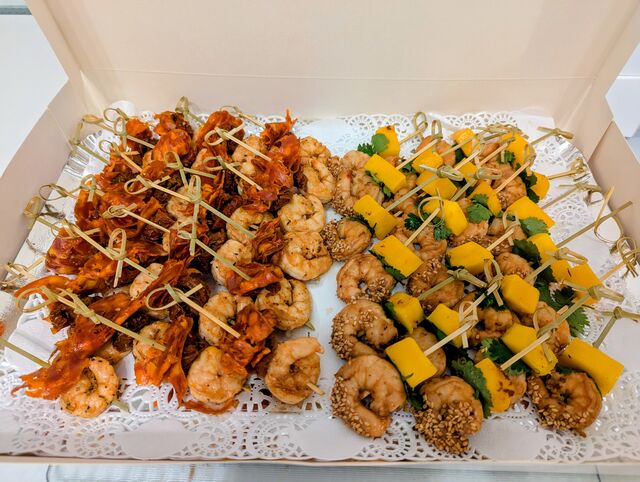 Grand plateau de brochettes