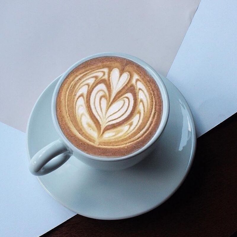 Отменный кофе, вкусный чай))))