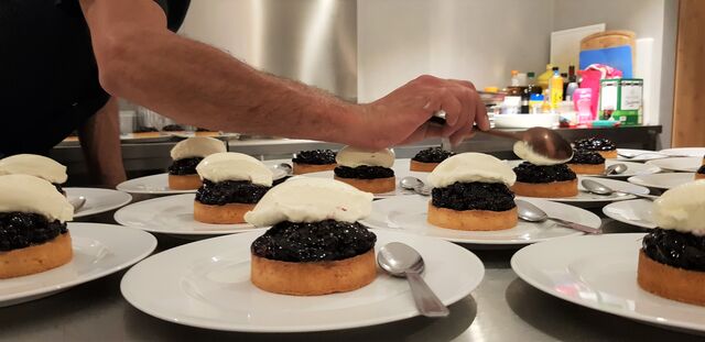 Tartelette Myrtilles // Crémeux citron vert // Les Délices de Megève // DVLA,,,