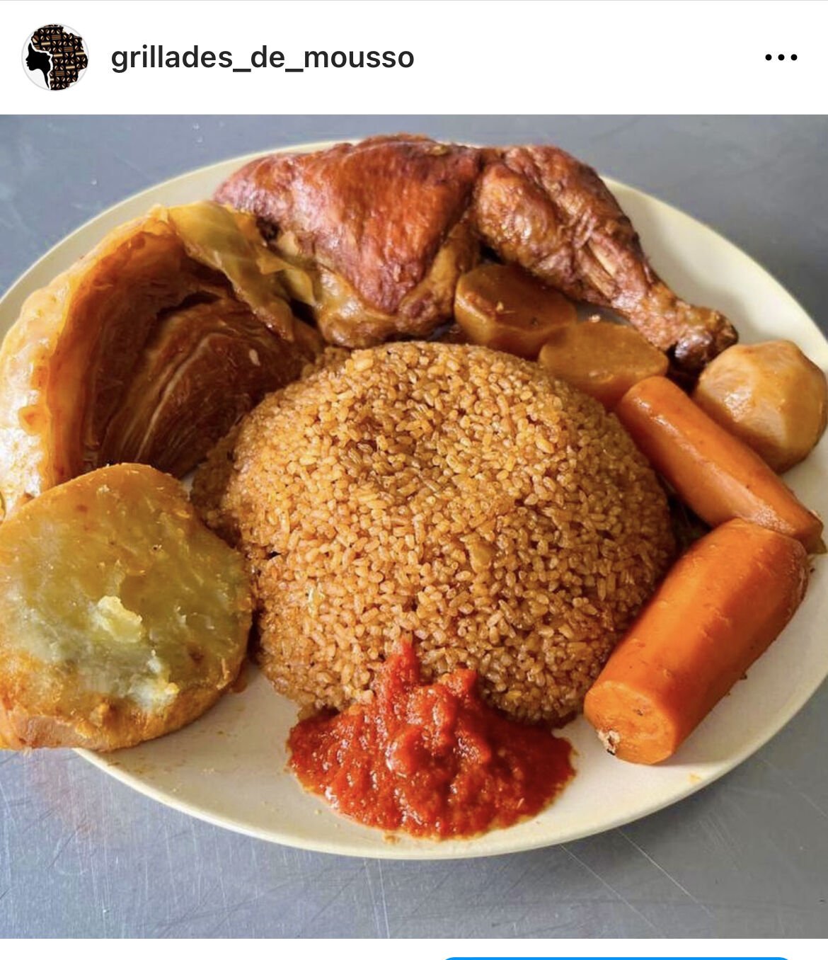 Tcheb au poulet accompagné de ses légumes