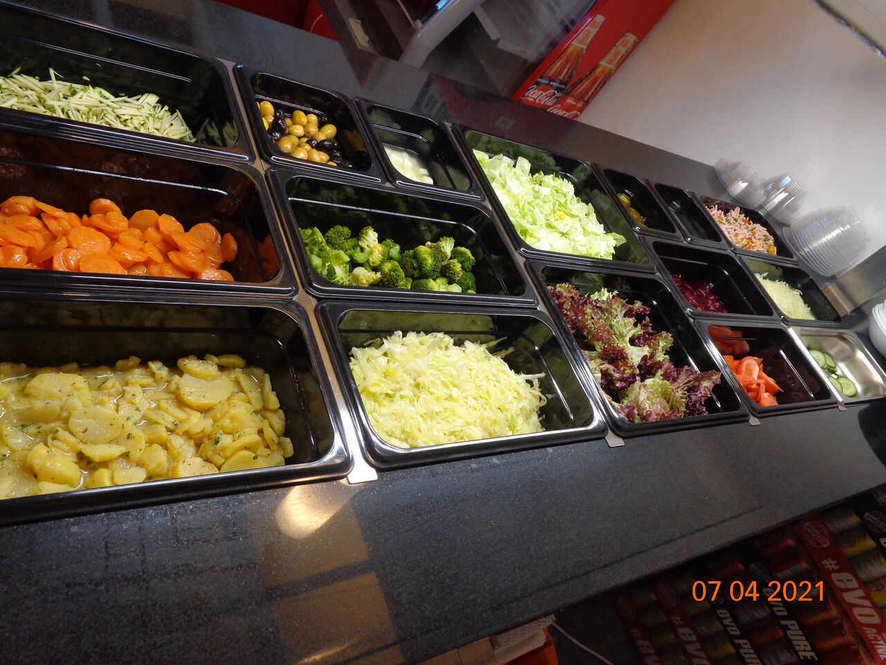 ...unser neues Salatbuffet