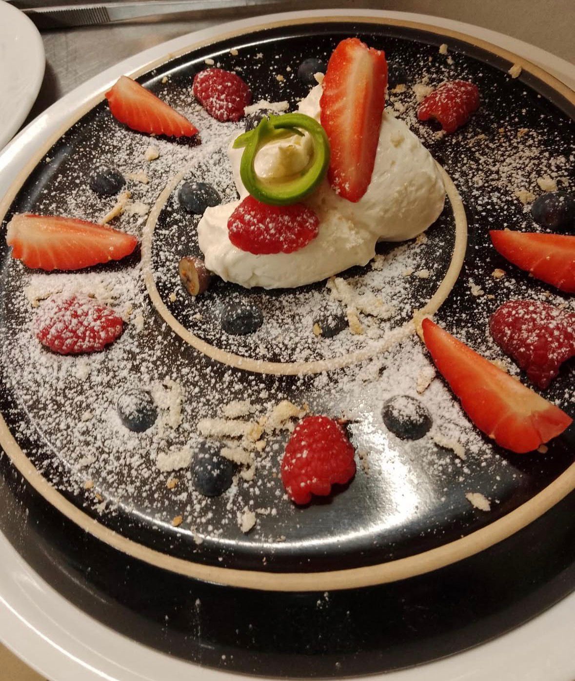 Krém z mascarpone, ovoce