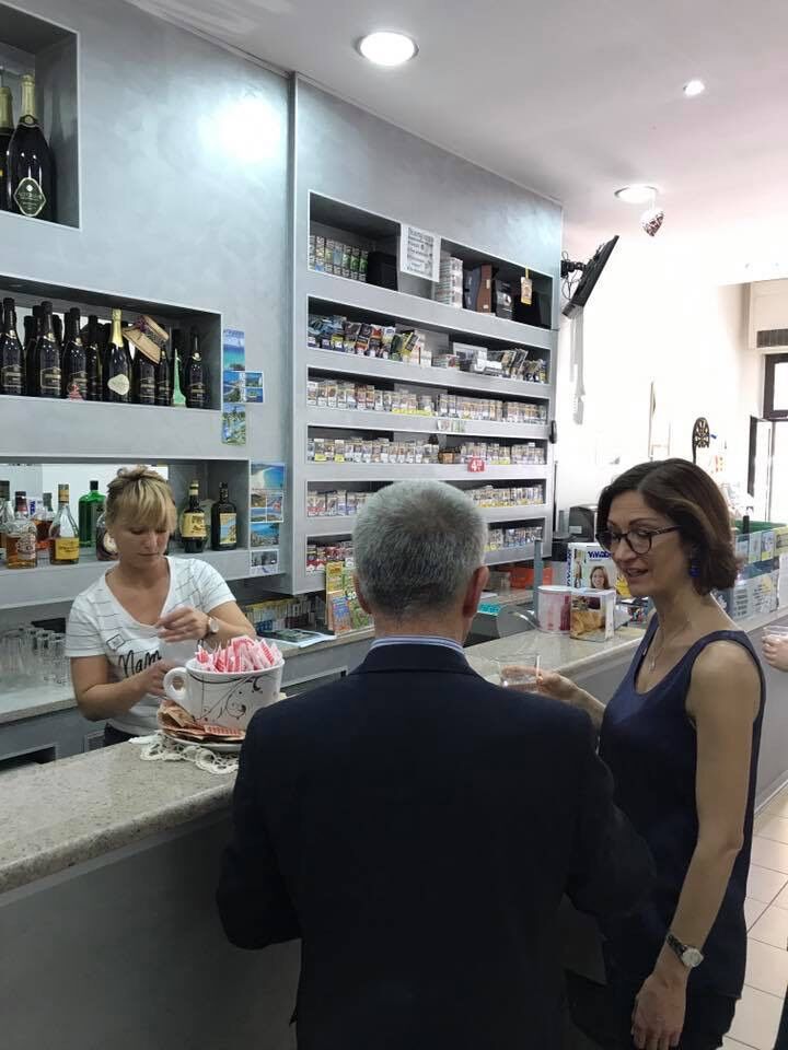 MINISTRO GELMINI PER UN BUON CAFFE' PRESSO IL BAR LUCY