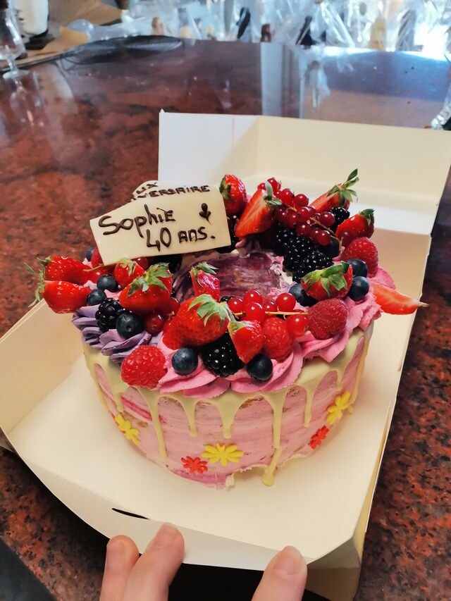 Layer cake aux fruits. 